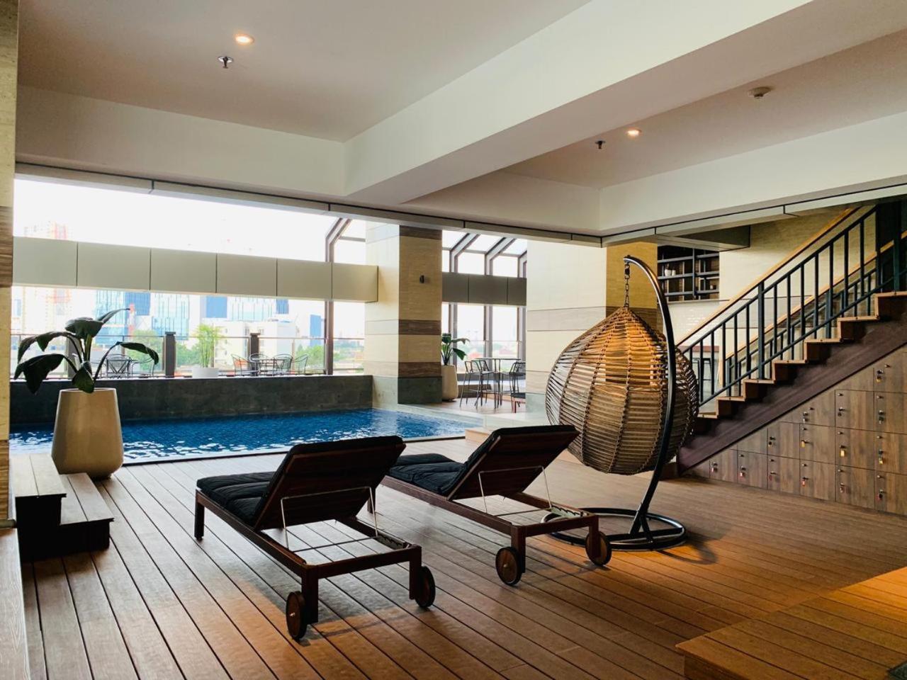 Sewa Maqna Meruya Kebon Jeruk Puri Indah Loft *