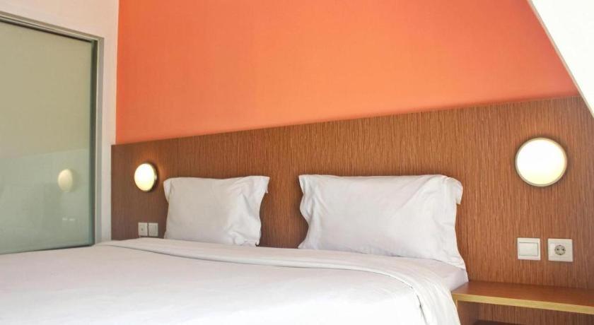 Hotel Pomelotel Patra Kuningan Jakarta