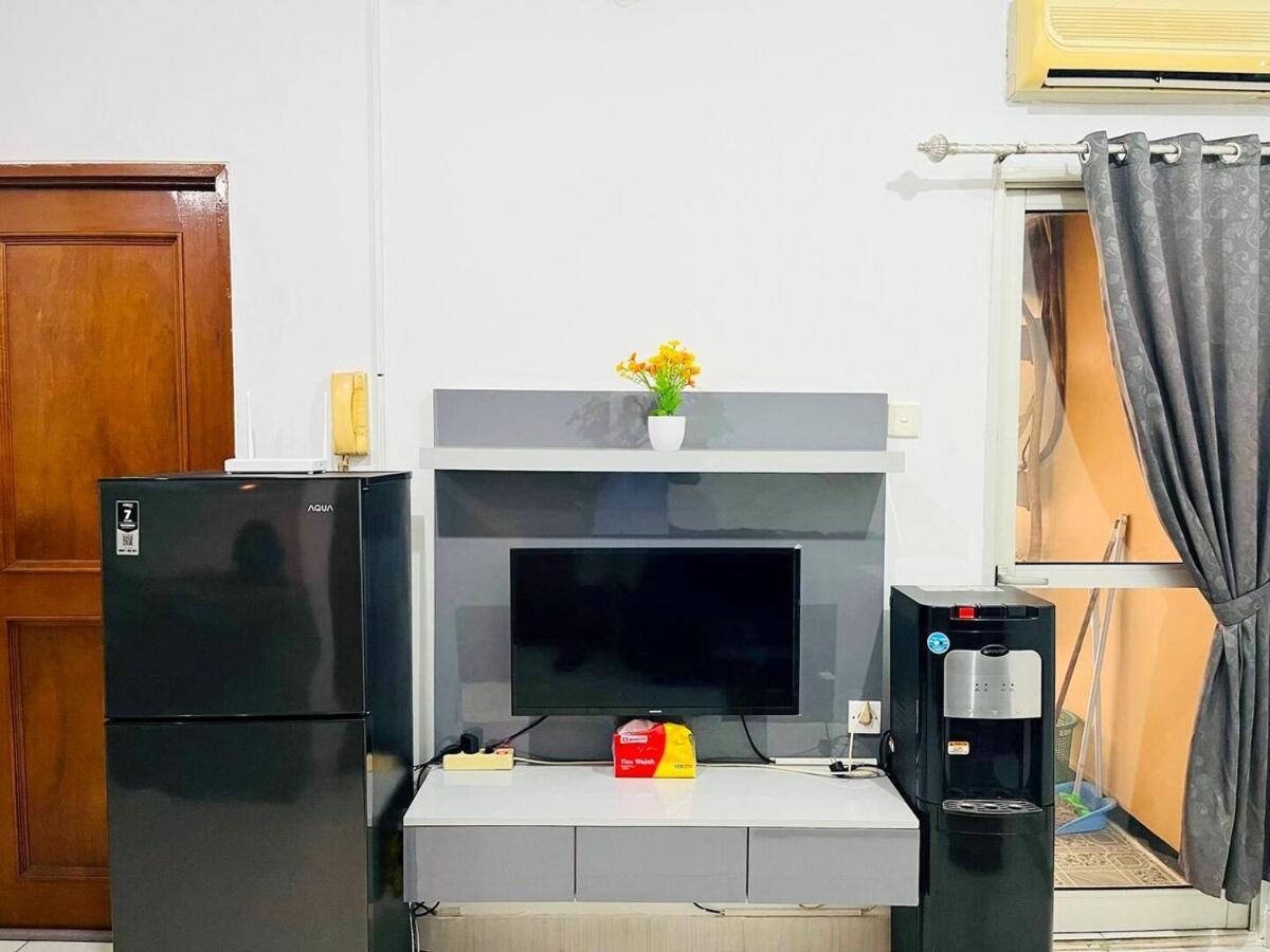 Cozy By Stayin Apartment Jakarta