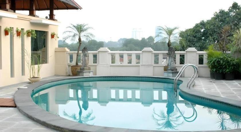 Hotel Grand Cemara