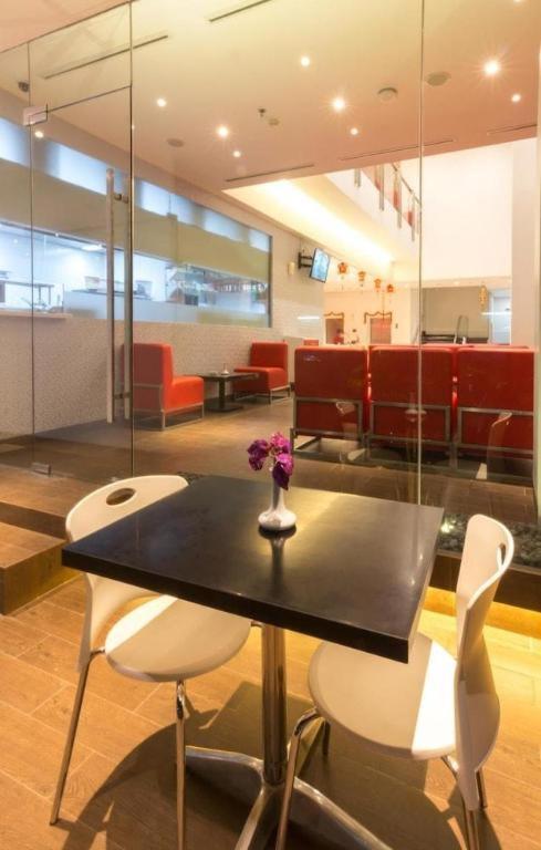 Hotel Redstar Jakarta