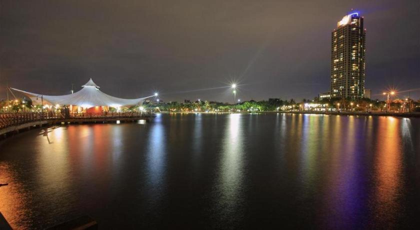 Khách sạn Redstar Jakarta