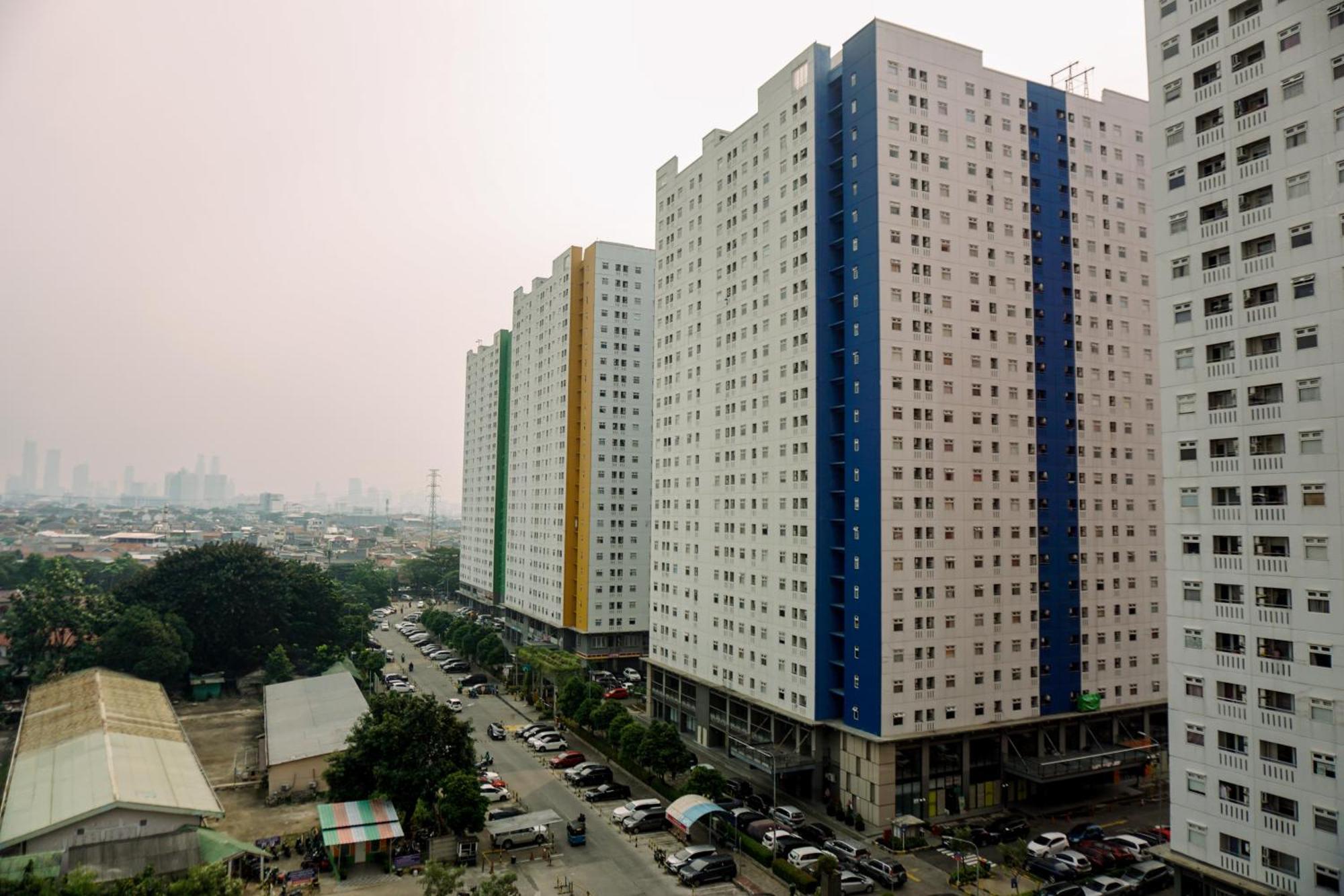 Comfort 2br At Pramuka By Travelio Apartment