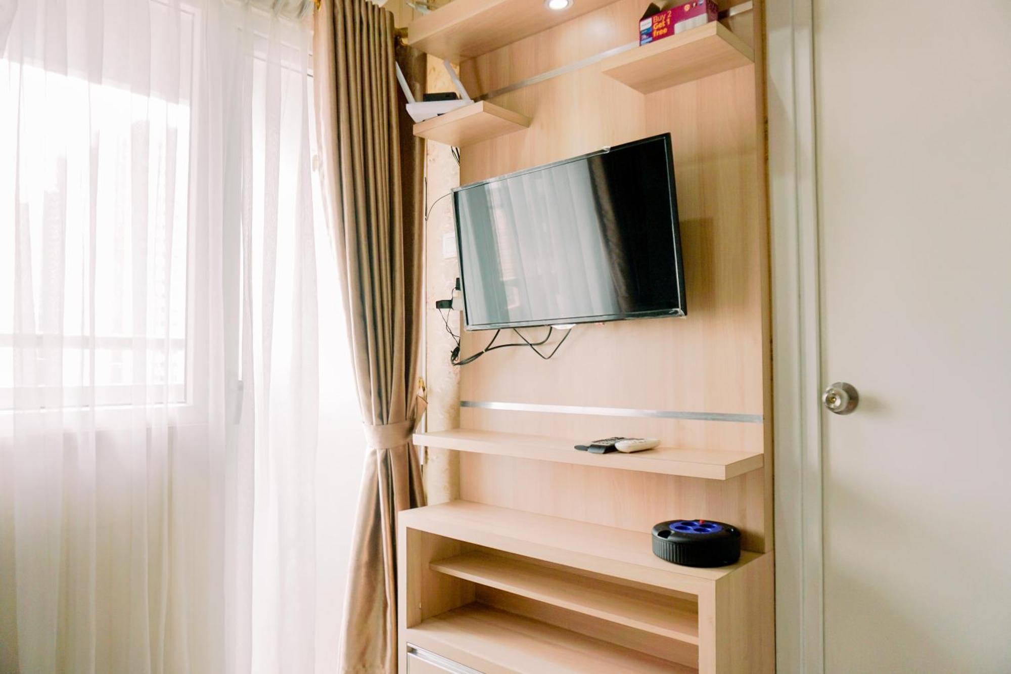 Apartment Comfort 2br At Pramuka By Travelio *