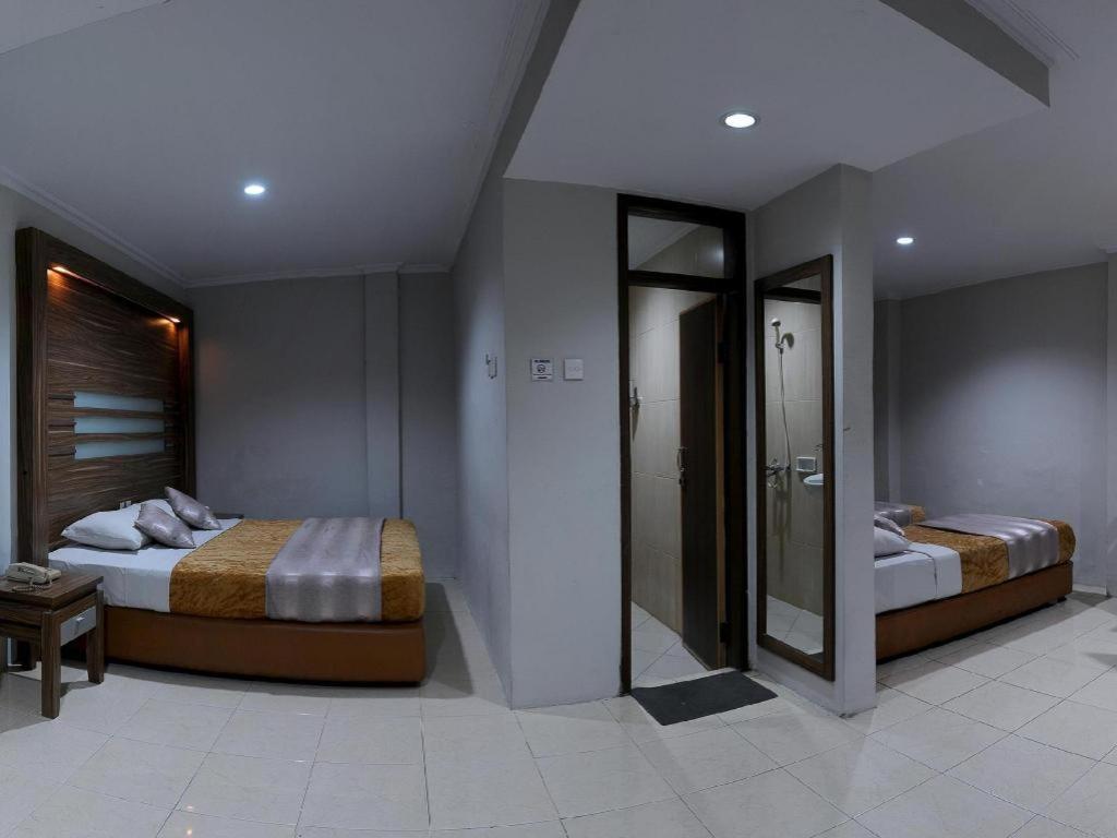 Hotel Senen Indah Syariah 2*