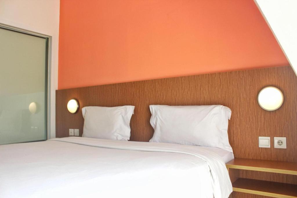 Hotel Pomelotel Patra Kuningan Jakarta