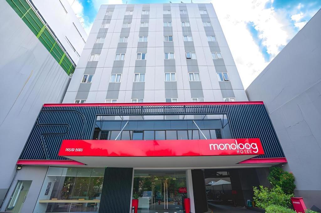 Hotel Monoloog Pasar Baru