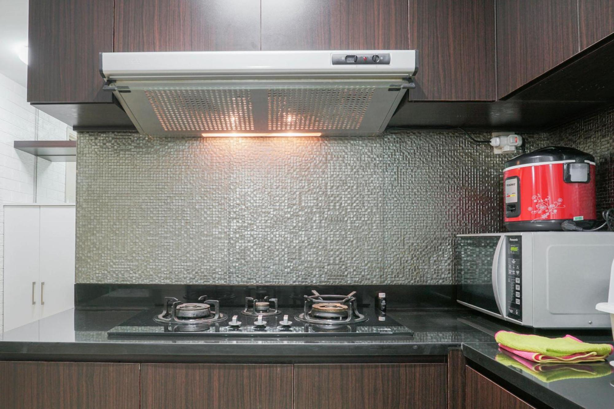 Location 2br At The Wave Kuningan By Travelio Apartment *