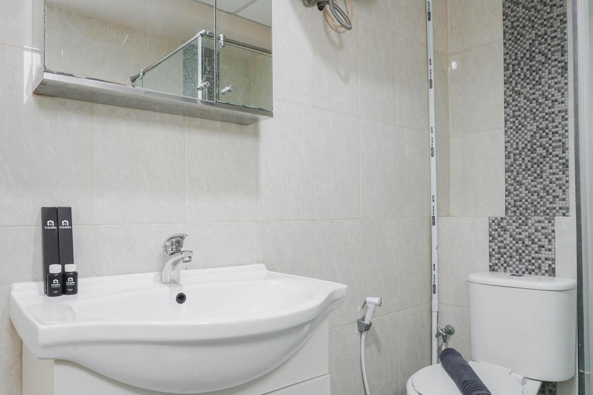 Location 2br At The Wave Kuningan By Travelio *