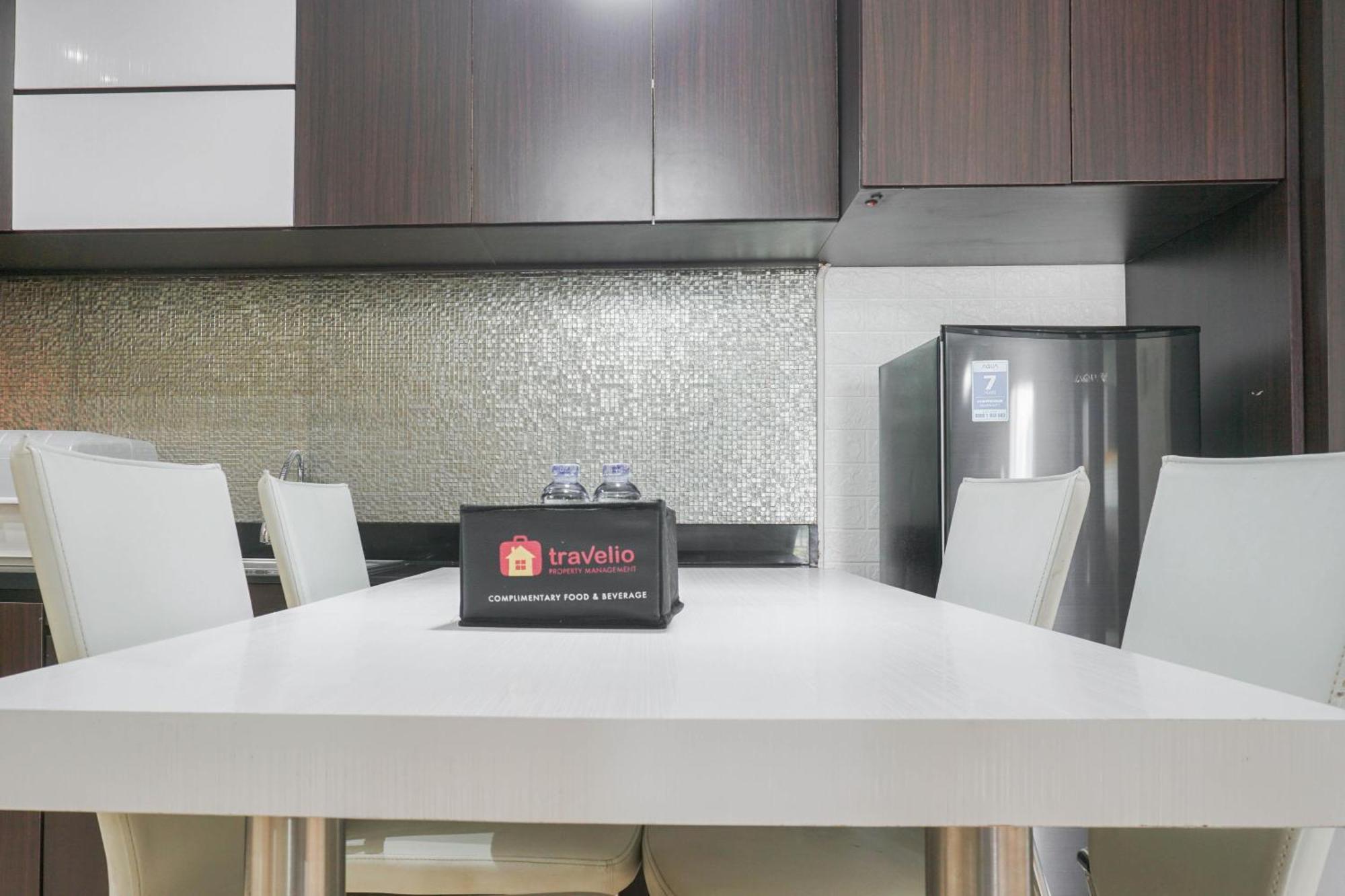 Location 2br At The Wave Kuningan By Travelio
