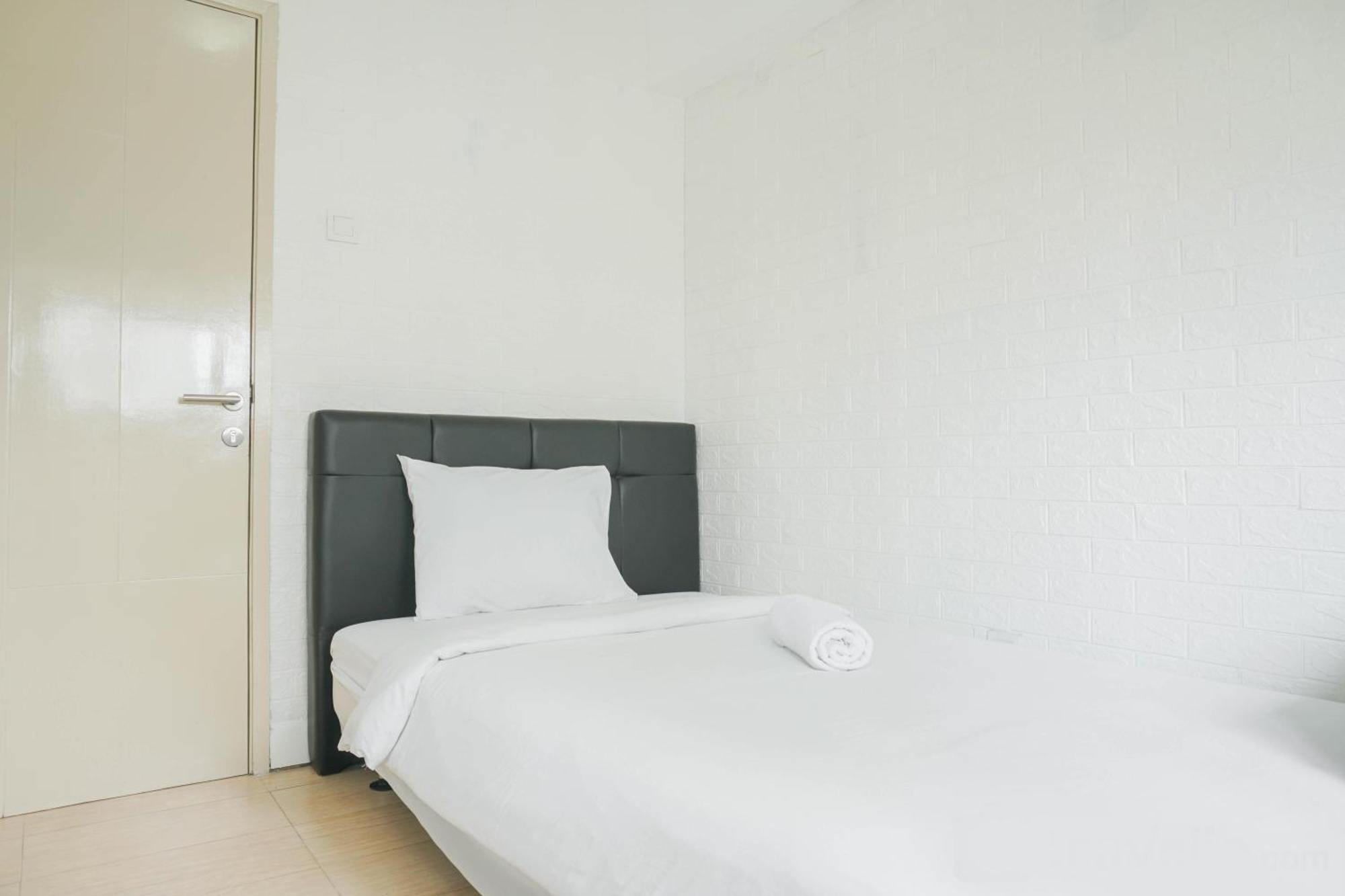 Apartment Location 2br At The Wave Kuningan By Travelio