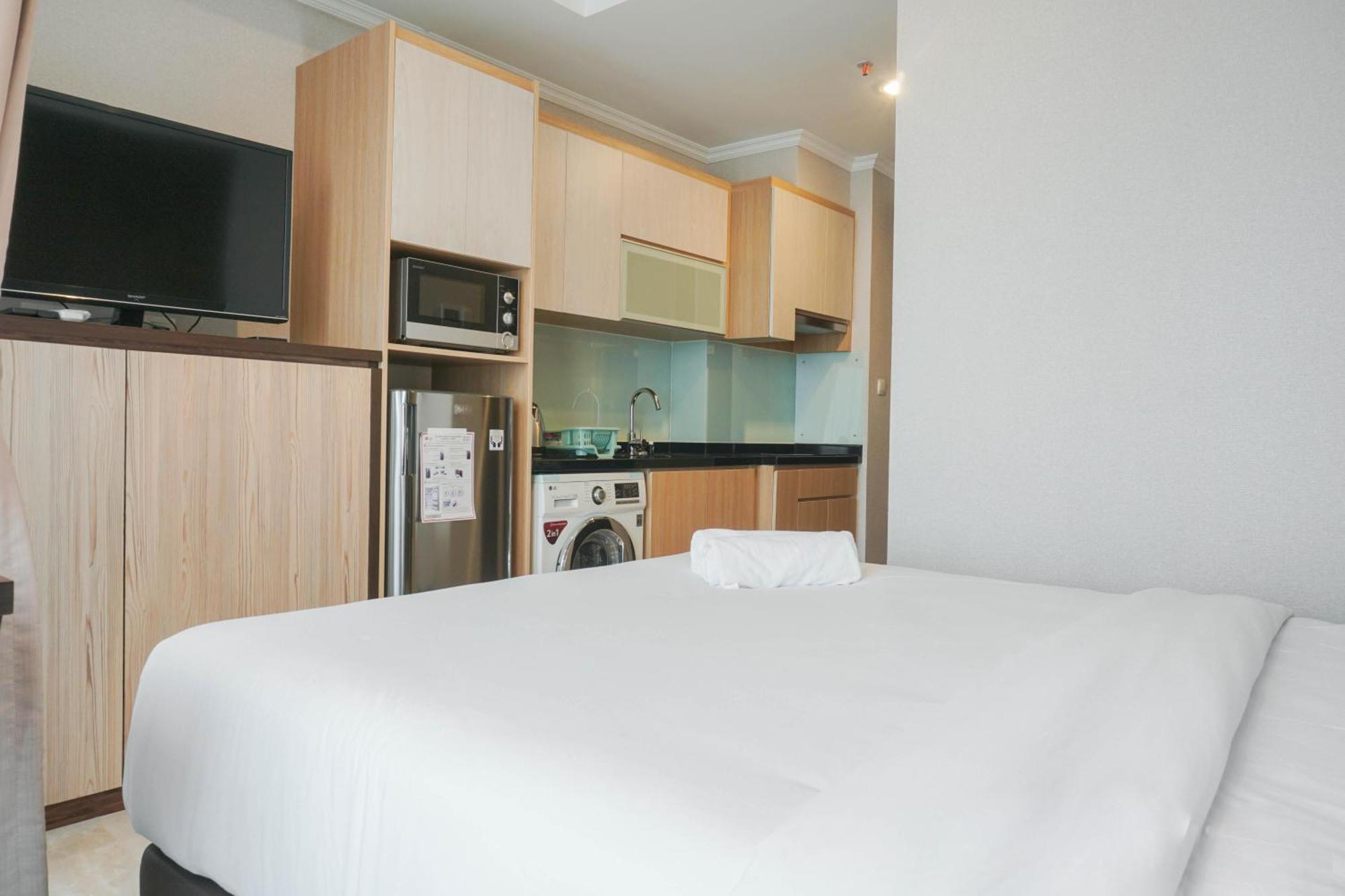 Stunning And Good Location At Menteng Park By Travelio Jakarta