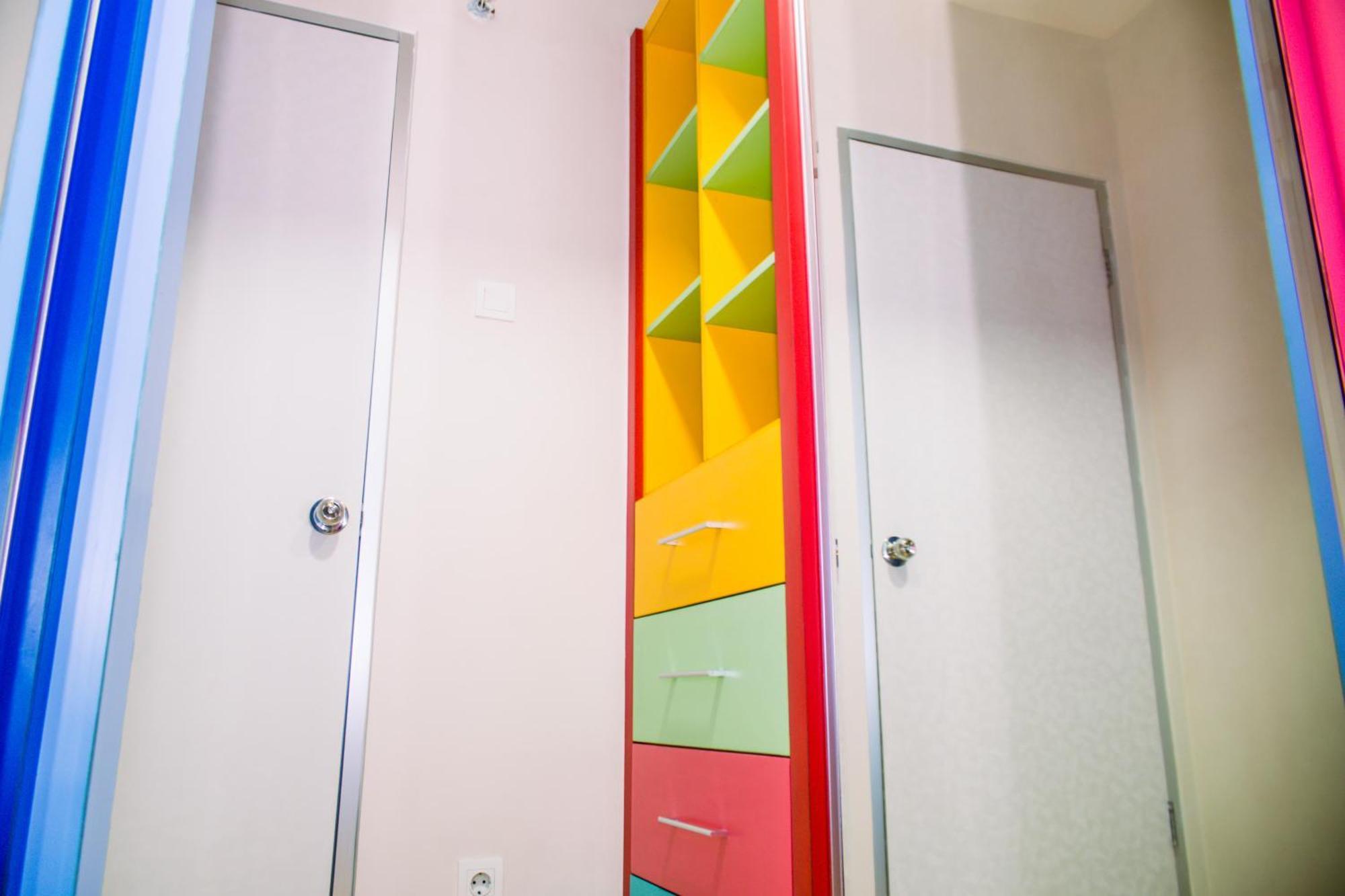 Apartment Comfort 1br With Wardrobe At Bay Pluit By Travelio Jakarta