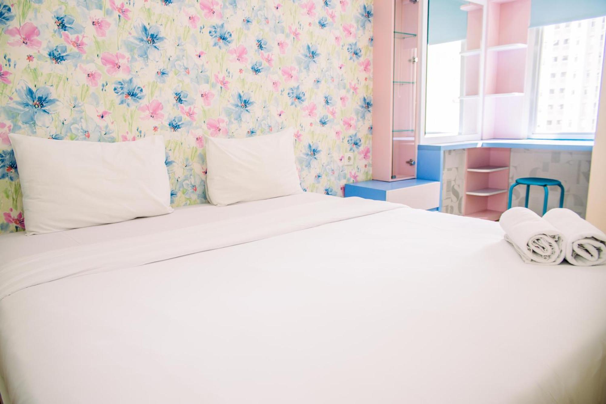 Comfort 1br With Wardrobe At Bay Pluit By Travelio *