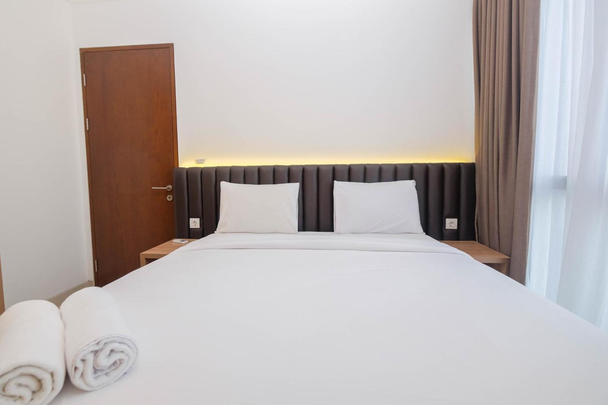 Minimalist And Homey 1br At Ciputra World 2 By Travelio * Jakarta
