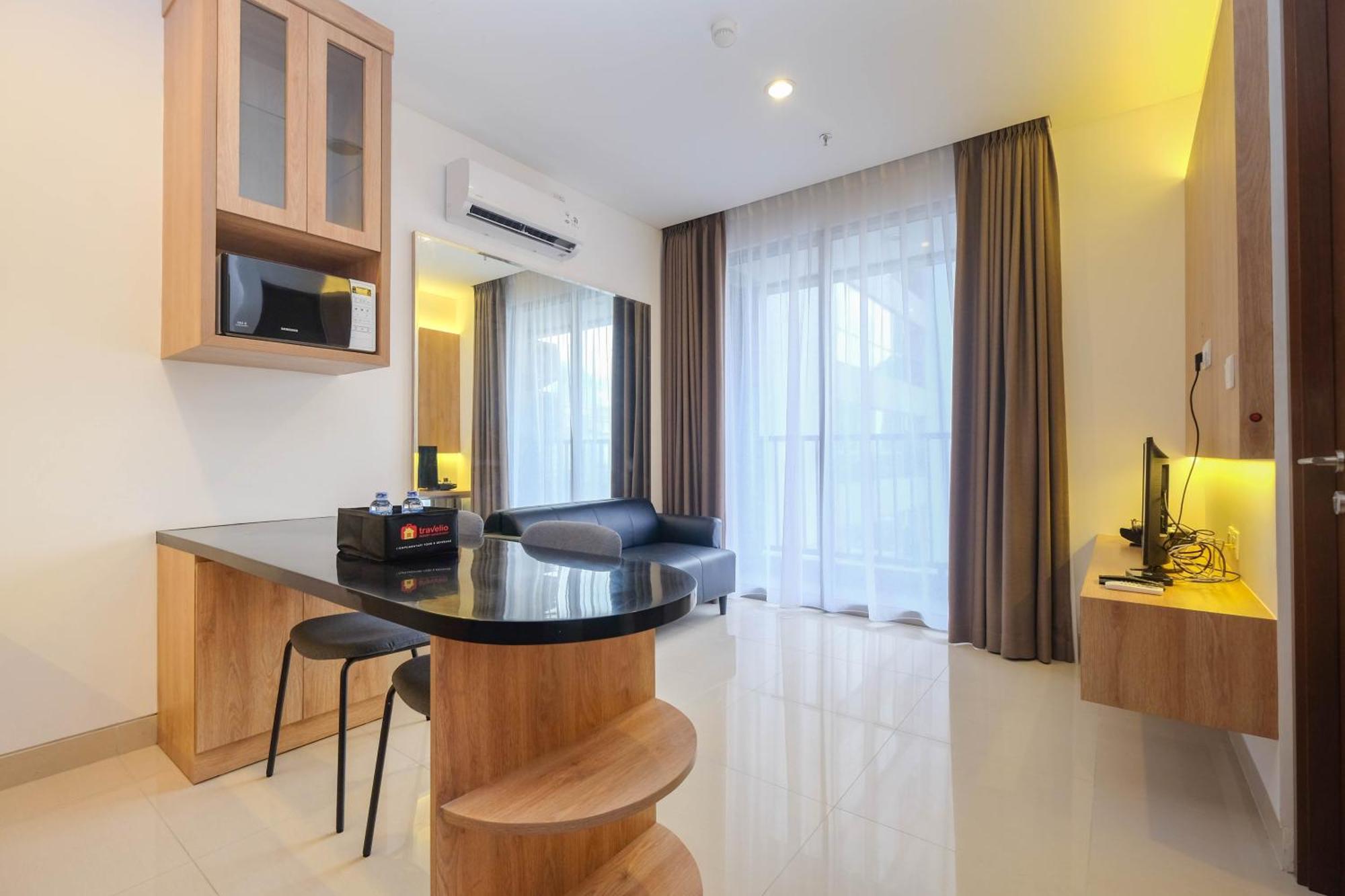 Apartemen Minimalist And Homey 1br At Ciputra World 2 By Travelio Jakarta