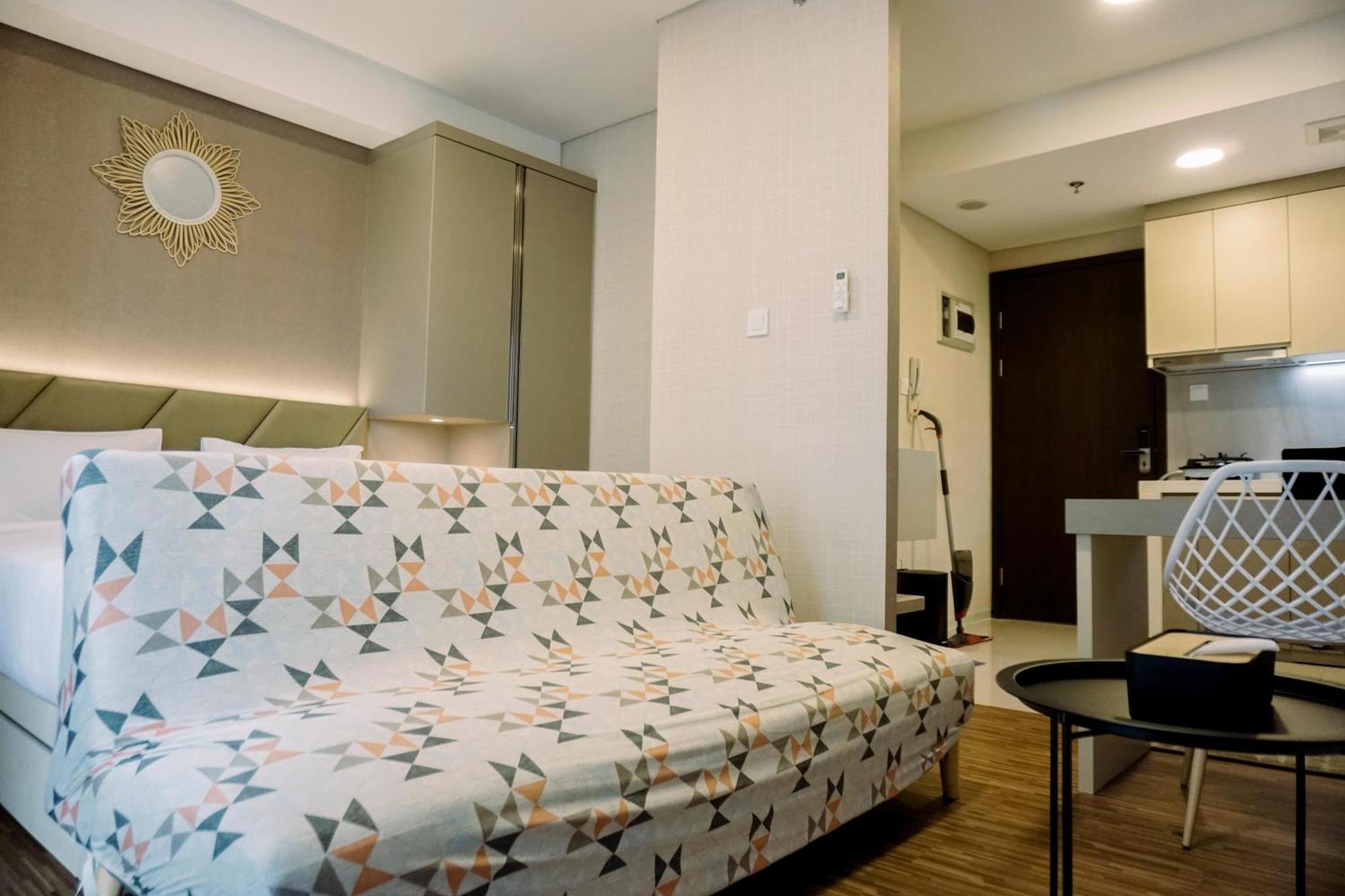 Apartment Homey And Cozy Daan Mogot By Travelio *