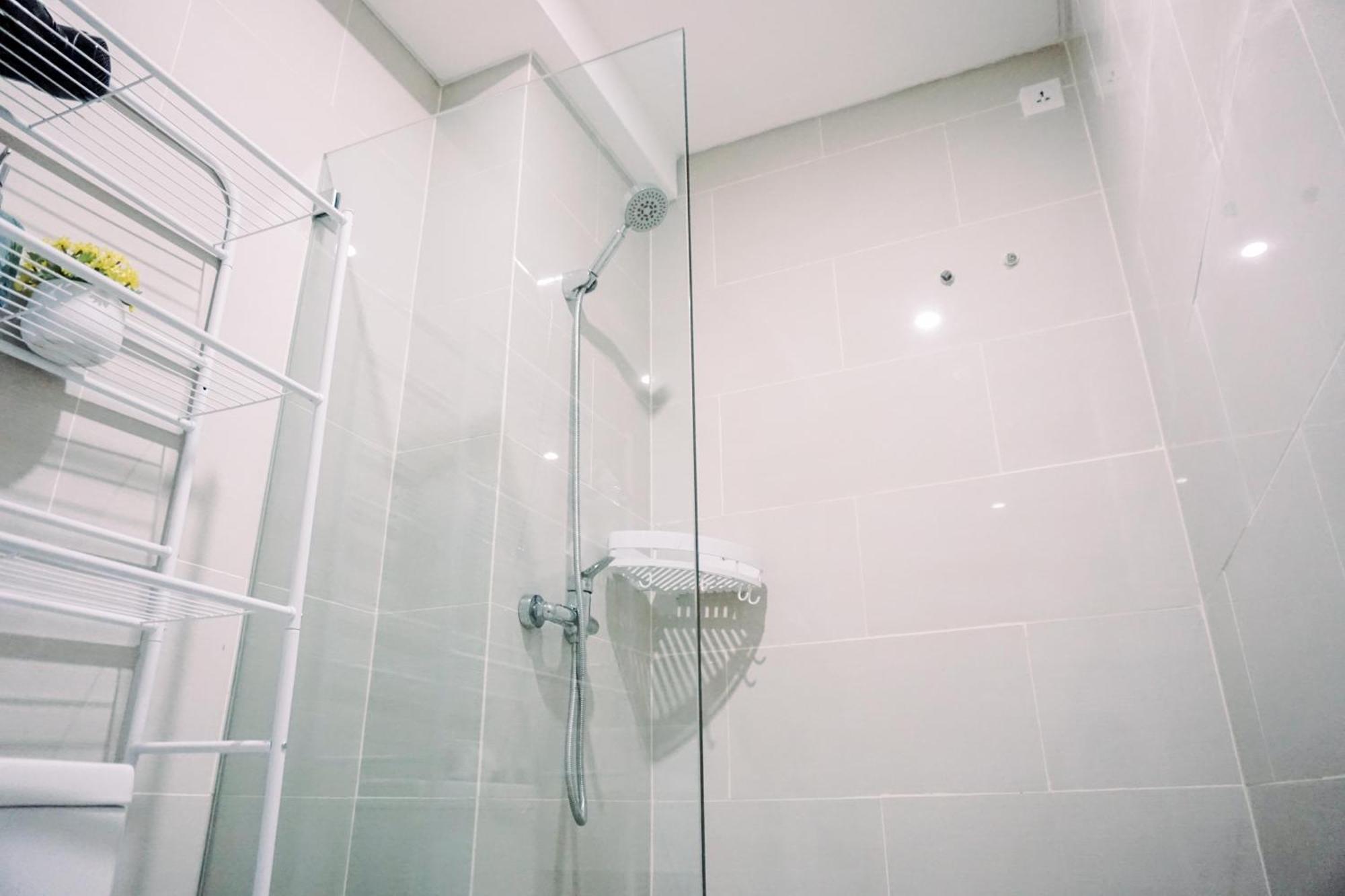 Homey And Cozy Daan Mogot By Travelio Apartment Jakarta