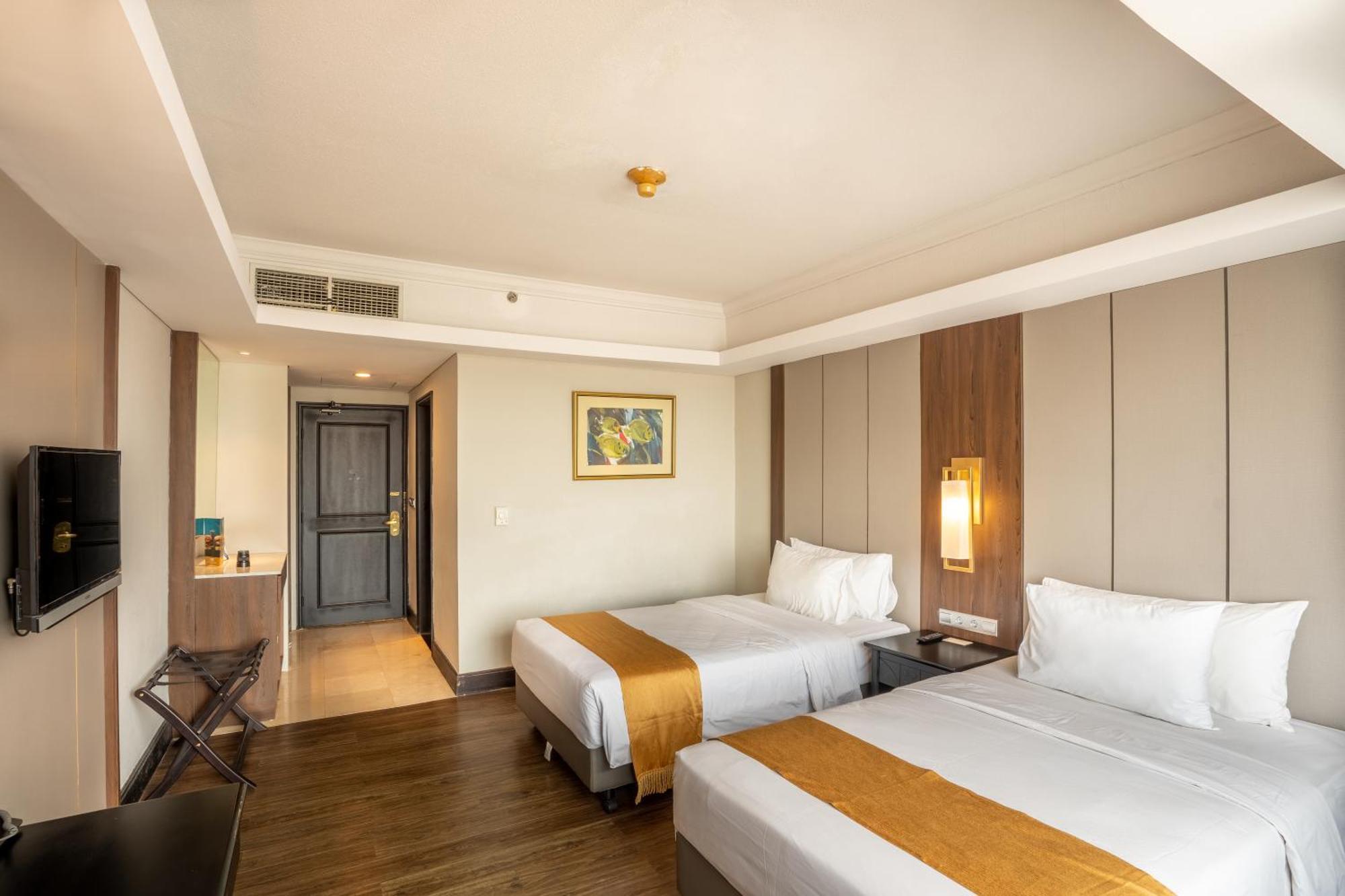 The Acacia Hotel