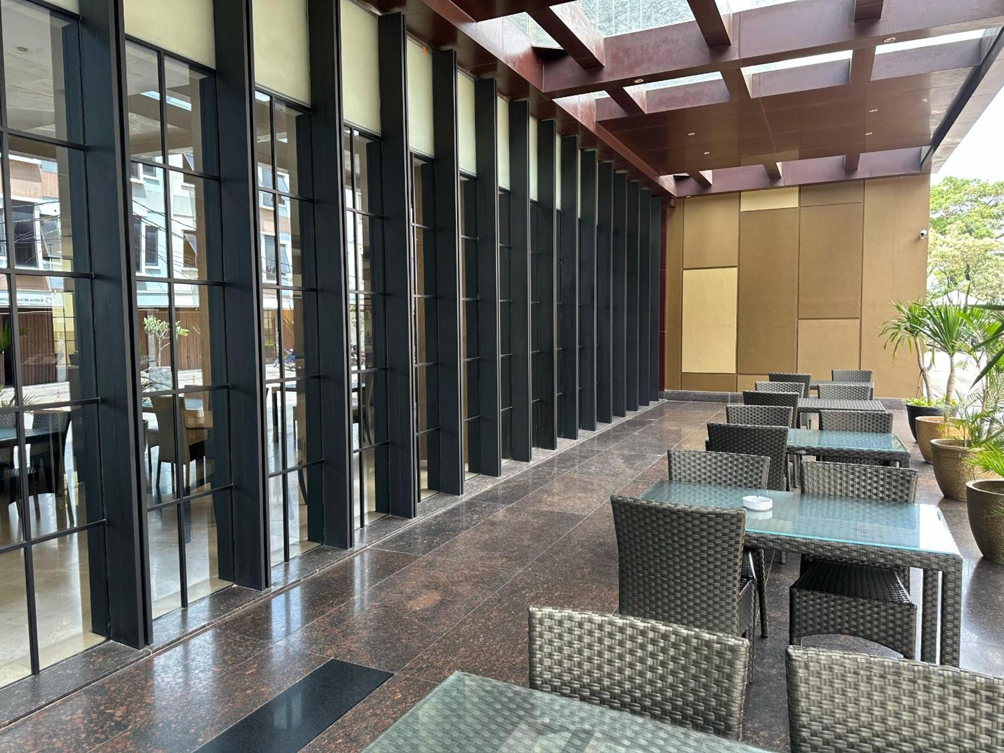 Citadines Connect Airport Jakarta Hotel 3*