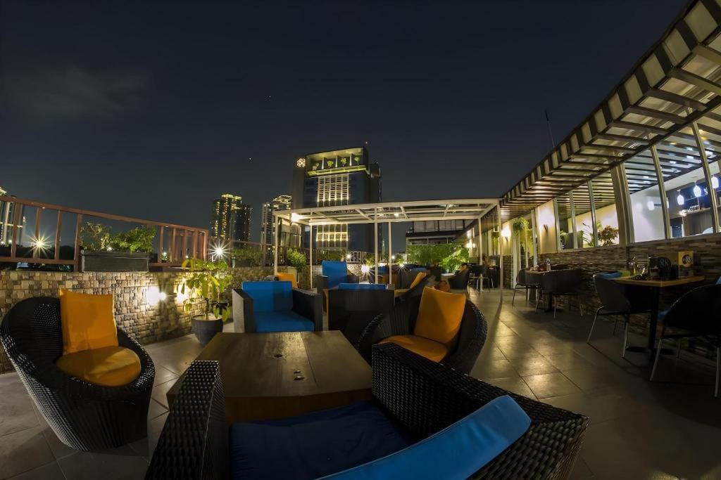 Sunbreeze Hotel 3*