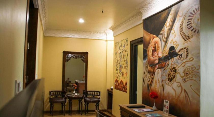Amos Cozy Melawai Hotel Jakarta