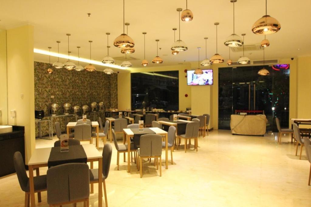 Sunbreeze Hotel 3*