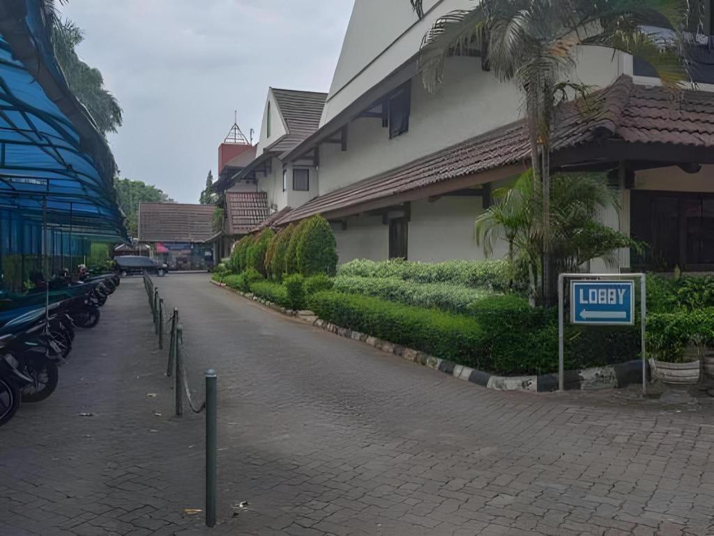 Hotel D'Arcici Hotel Plumpang