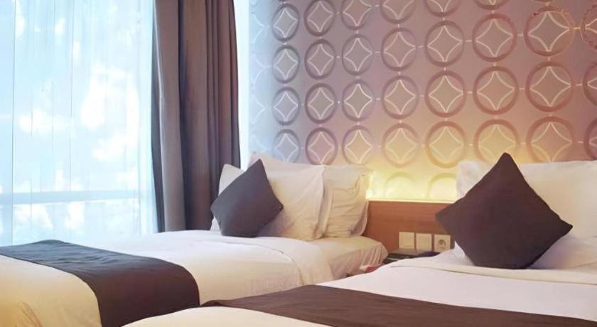 D'primahotel Mega Kuningan 3*