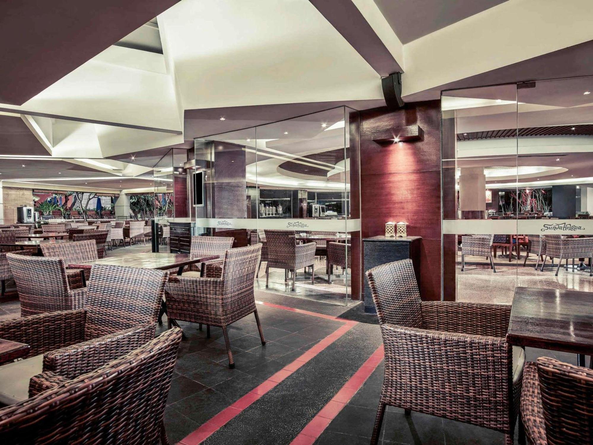 Mercure Convention Center Ancol 4* Jakarta