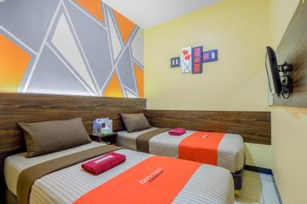 Hotel Icon *