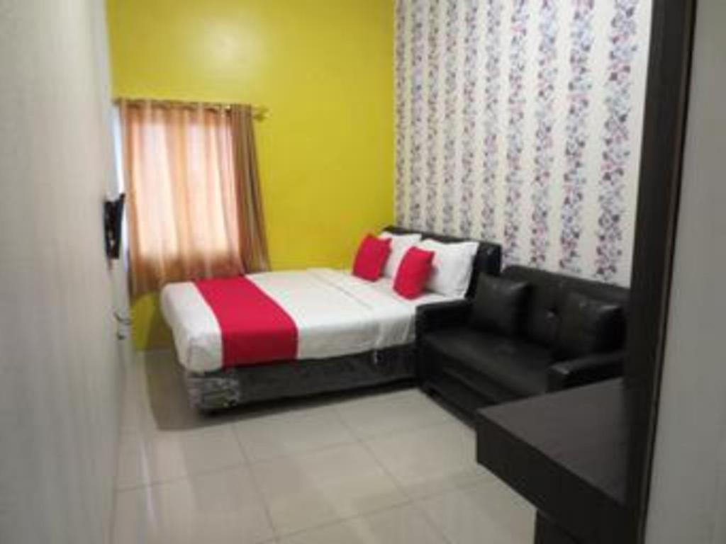 The Grand Palace Resident Motel