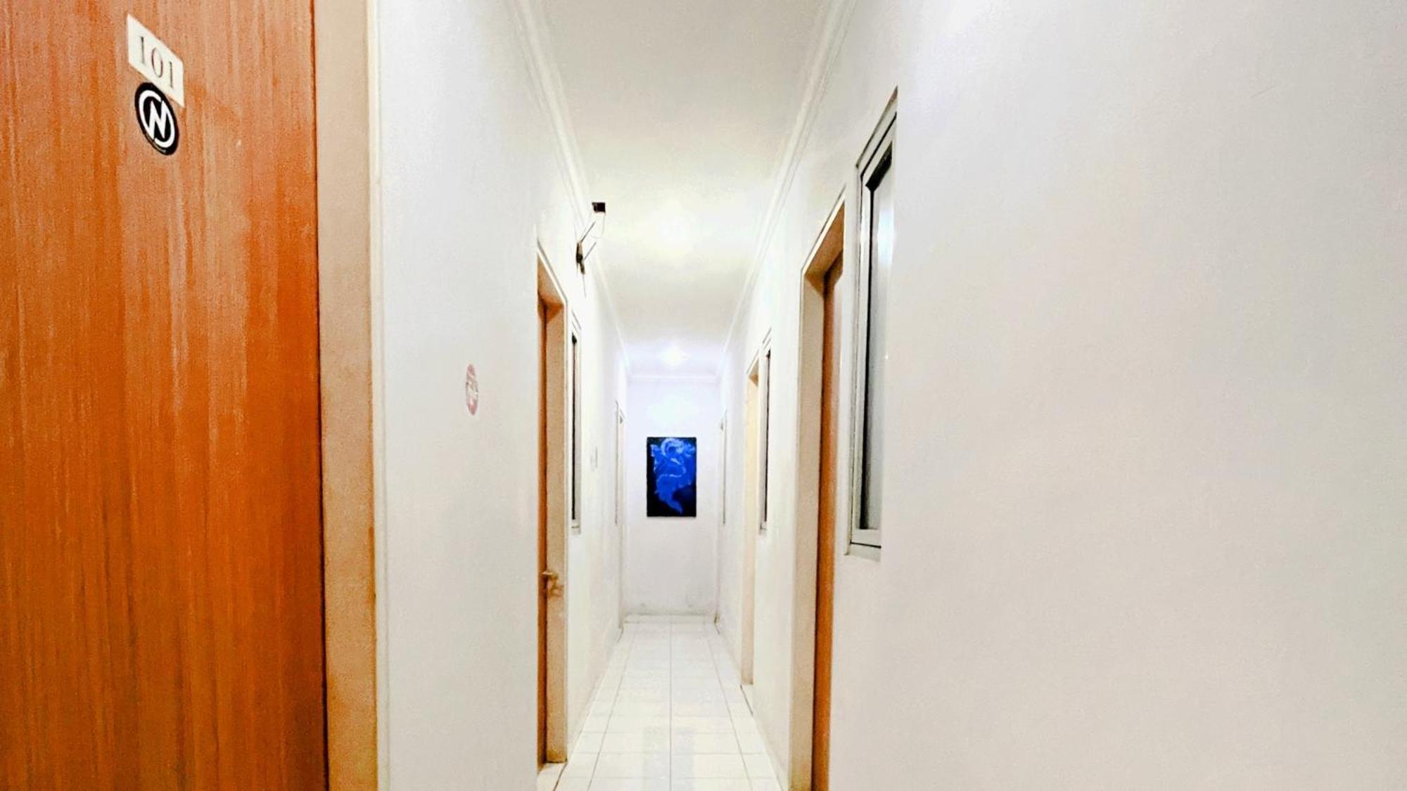 Namroom At Tomang Hotel