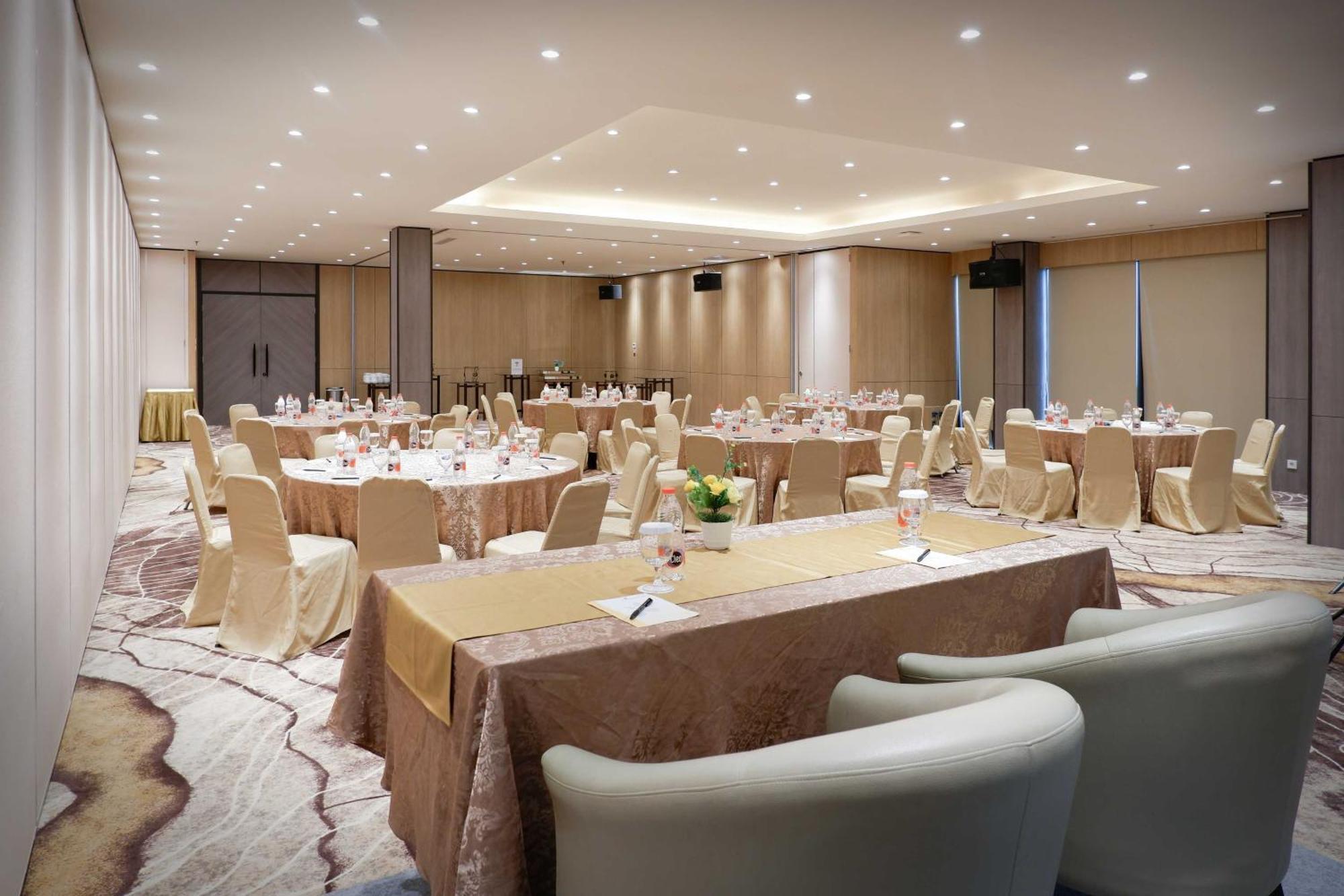 Orchardz Jayakarta Jakarta