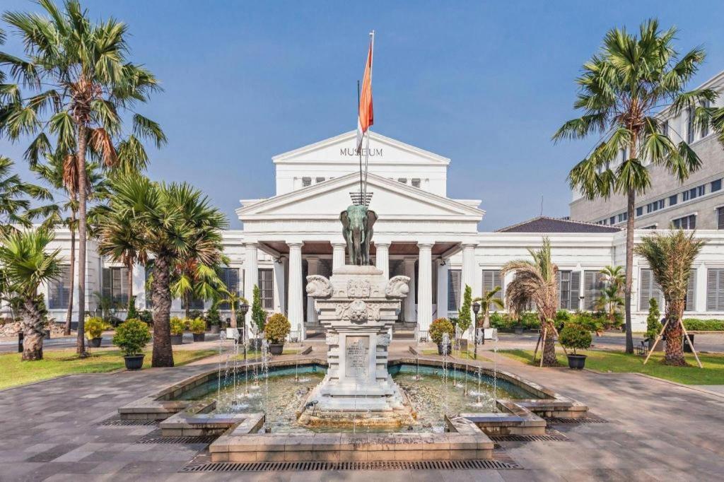Super Oyo 91074 Stariez Senen Syariah Hotel 2*