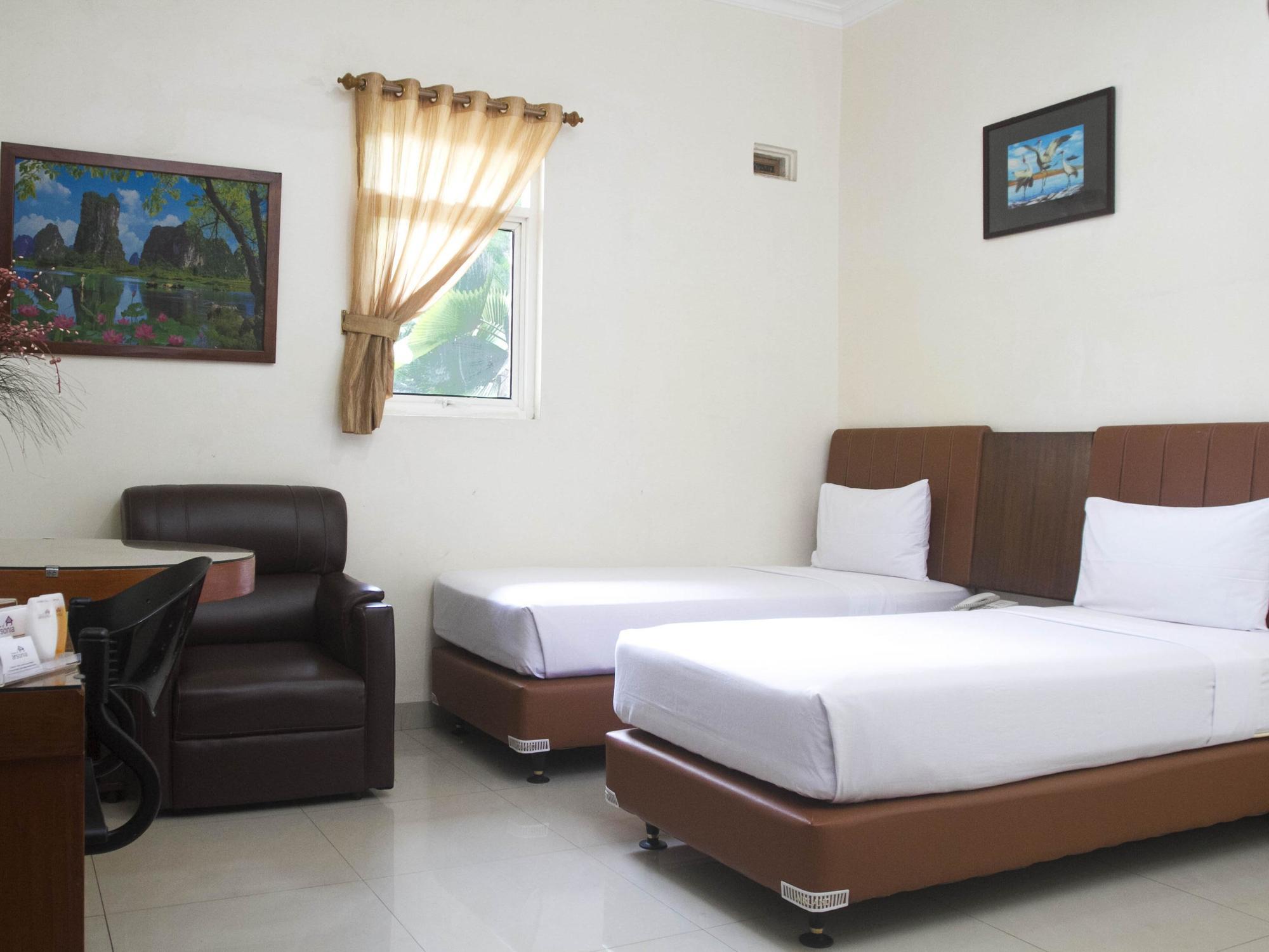 House Of Arsonia Bougainvillea * Jakarta