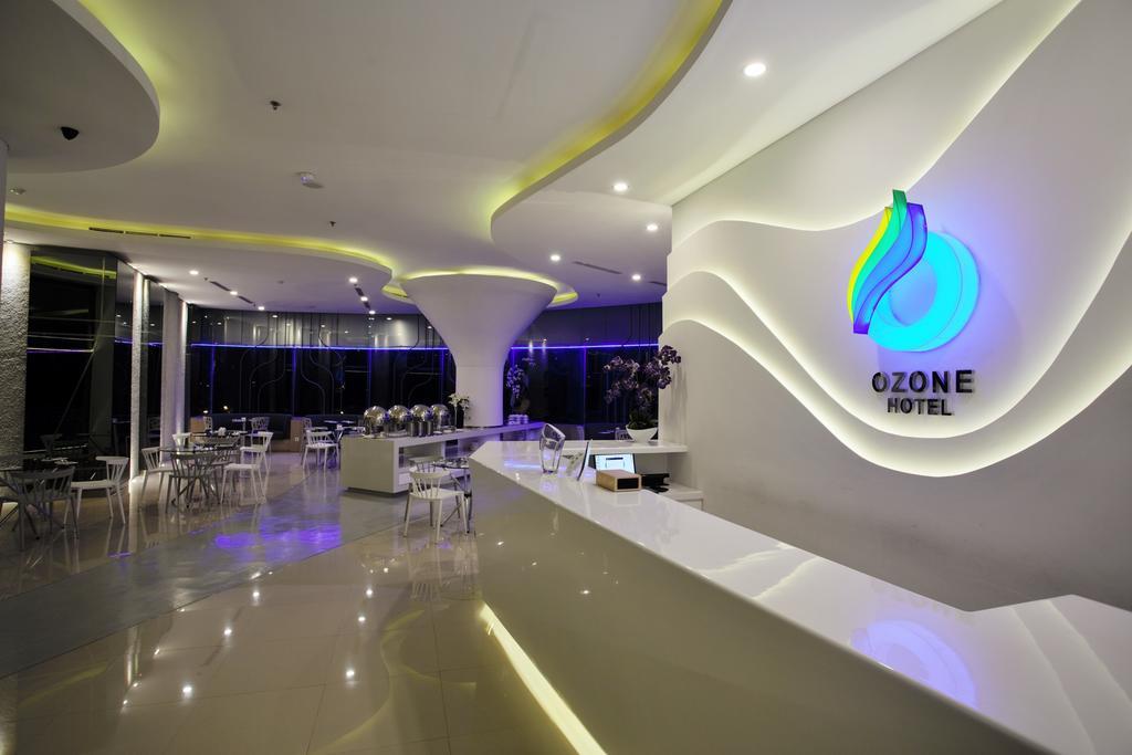 Hotel Ozone Pantai Indah Kapuk 3*