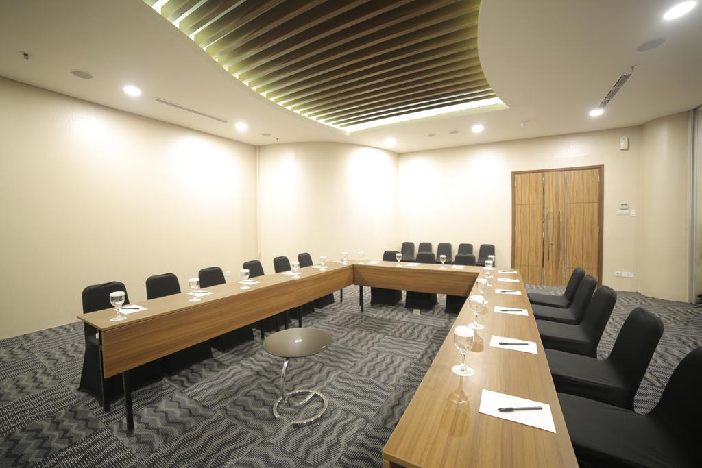 Hotel Ozone Pantai Indah Kapuk Jakarta