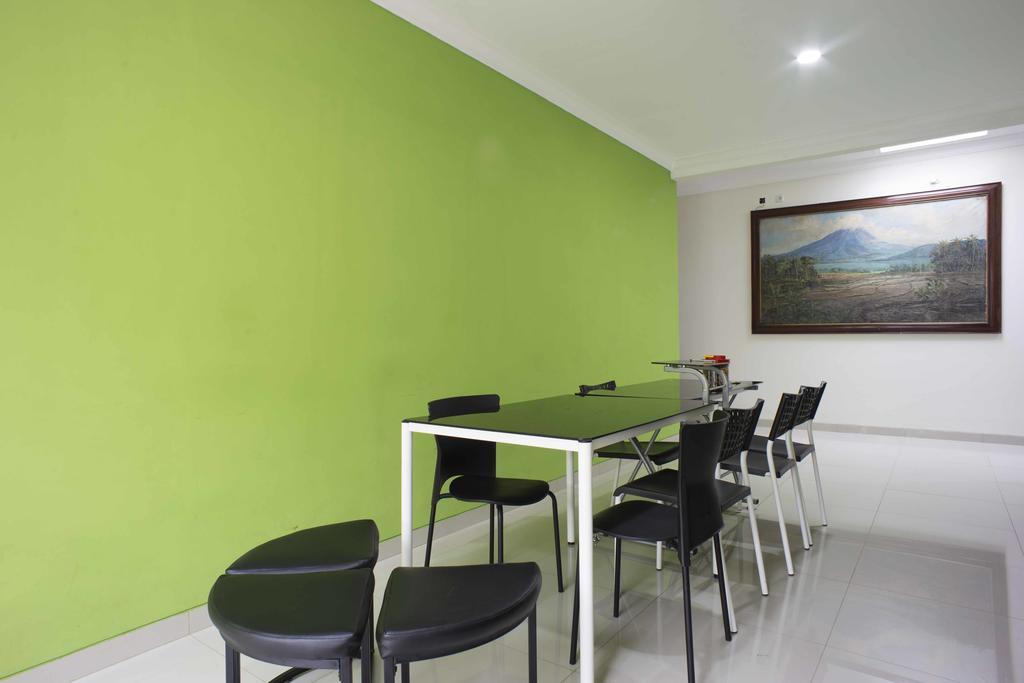 Reddoorz @ Panglima Polim 2* Jakarta