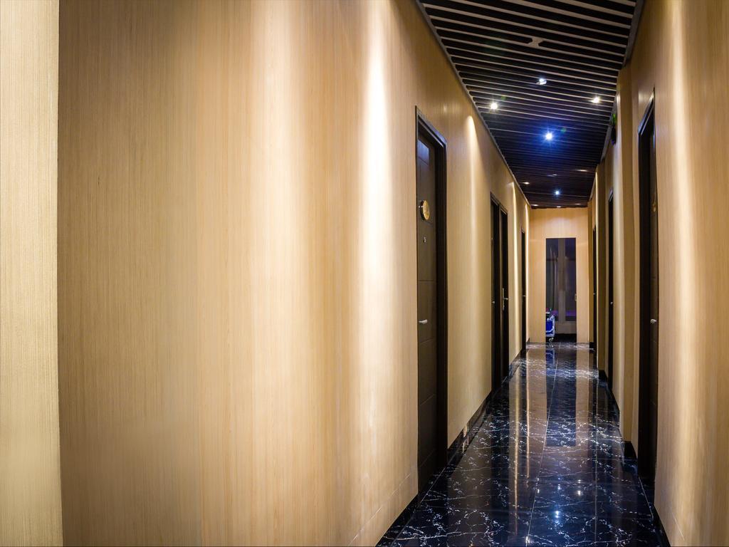 Madu Hotel *