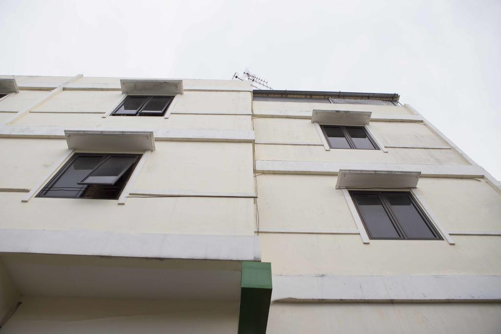 Guest house Reddoorz Near Pasar Tanah Abang