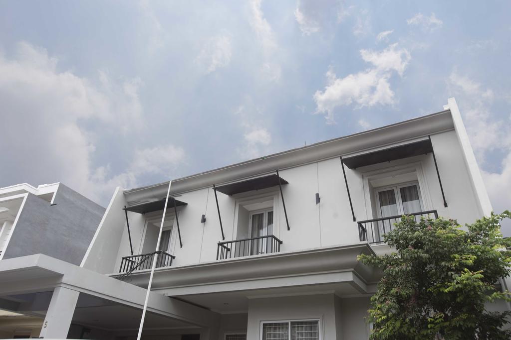 Guest house Reddoorz @ Pejompongan Jakarta