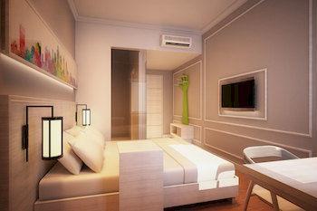 Maxone Signature Glodok