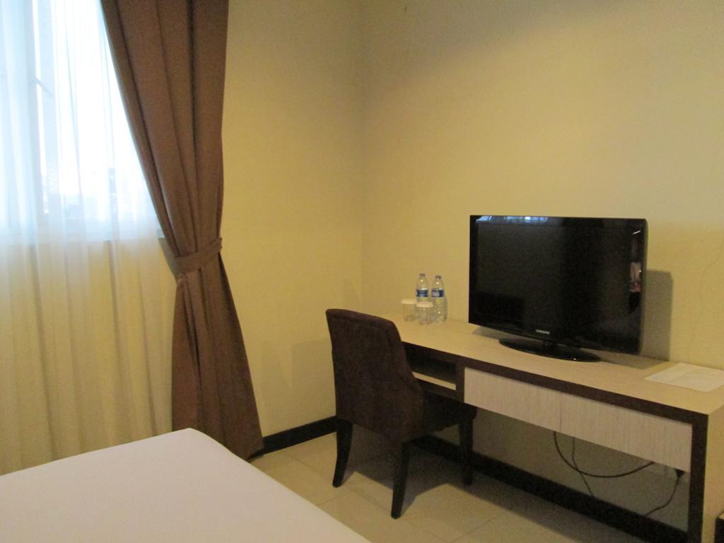 Hotel N3 2*