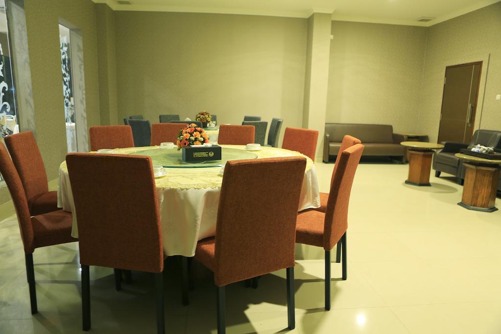 Hotel 55