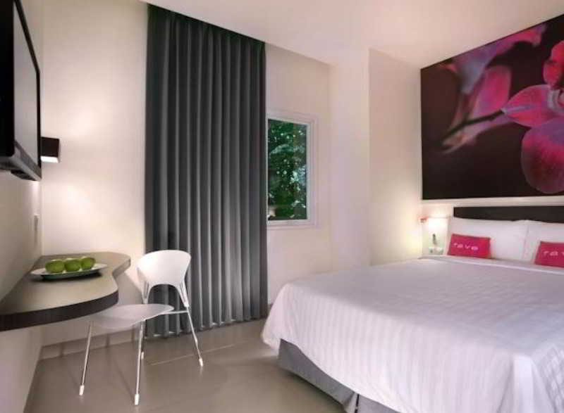 Hotel Favehotel Melawai 3*