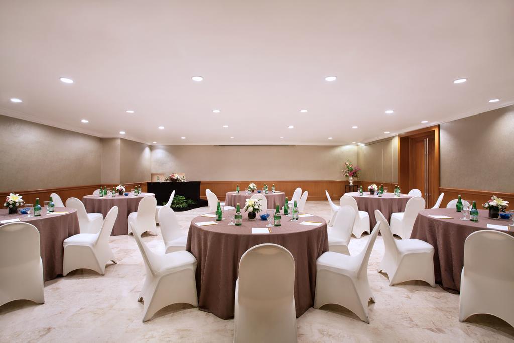 Hotel Le Grandeur Mangga Dua 4*