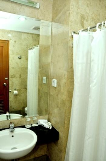 Hotel D'wangsa Maluku 3*