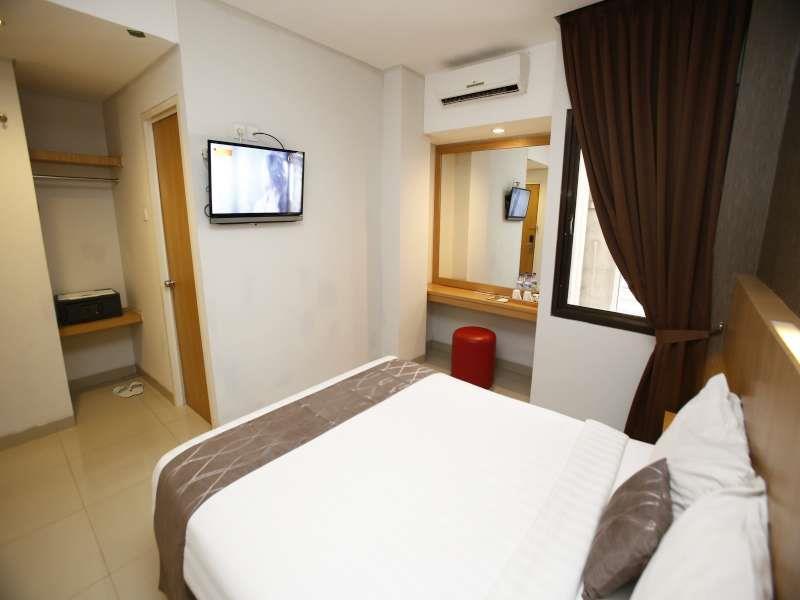 Hotel Reddoorz Blok M