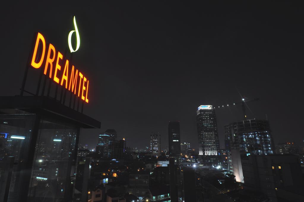 Hotel Dreamtel Jakarta